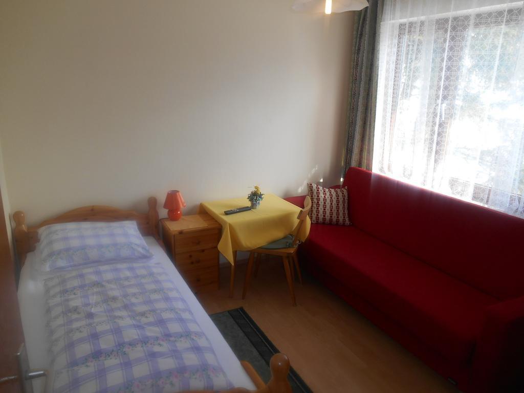 Gasthof Trattner Pension Waldhof Sankt Peter am Kammersberg Room photo